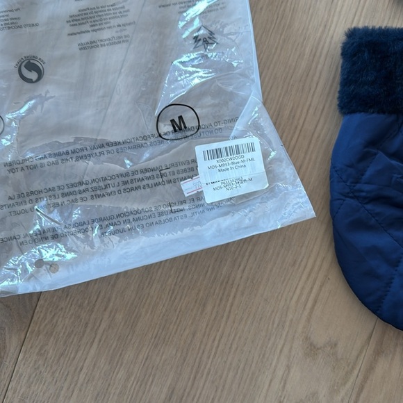 Navy Blue Quilted Snowsuit with Mittens | Medium - Picture 3 of 7